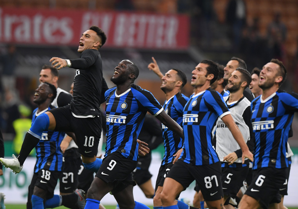 上海男篮三分雨淹没对手