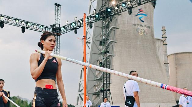 哈维·阿隆索的皇马困境：教练权威与球星共存的艺术